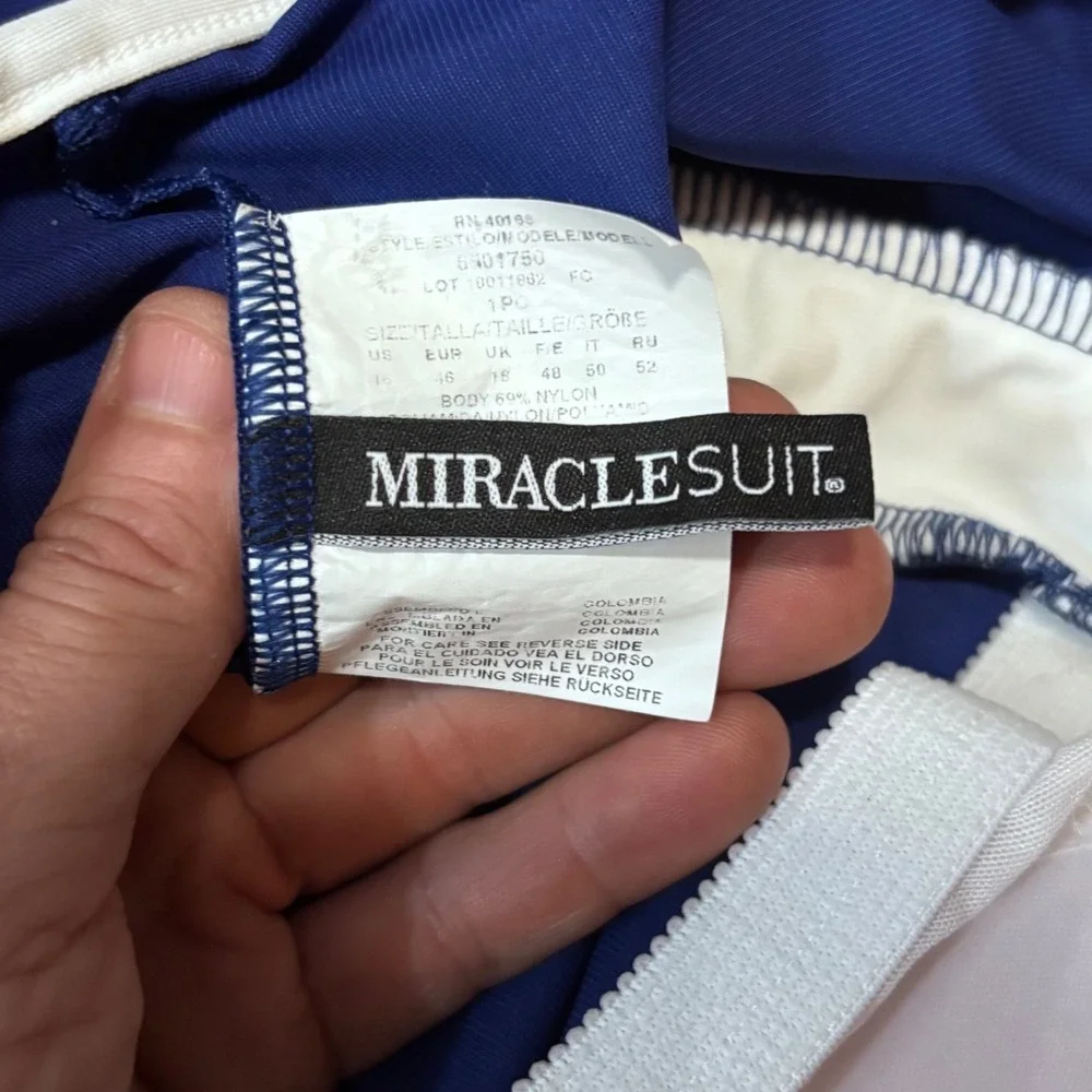 Miraclesuit Blue White Colorblock One Piece Swimsuit Tummy Control Womens 16‎